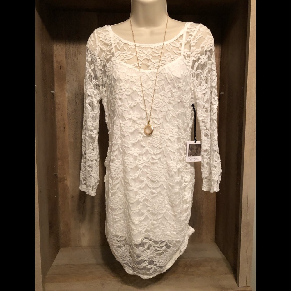 Jessica Simpson Lace maternity top NWT